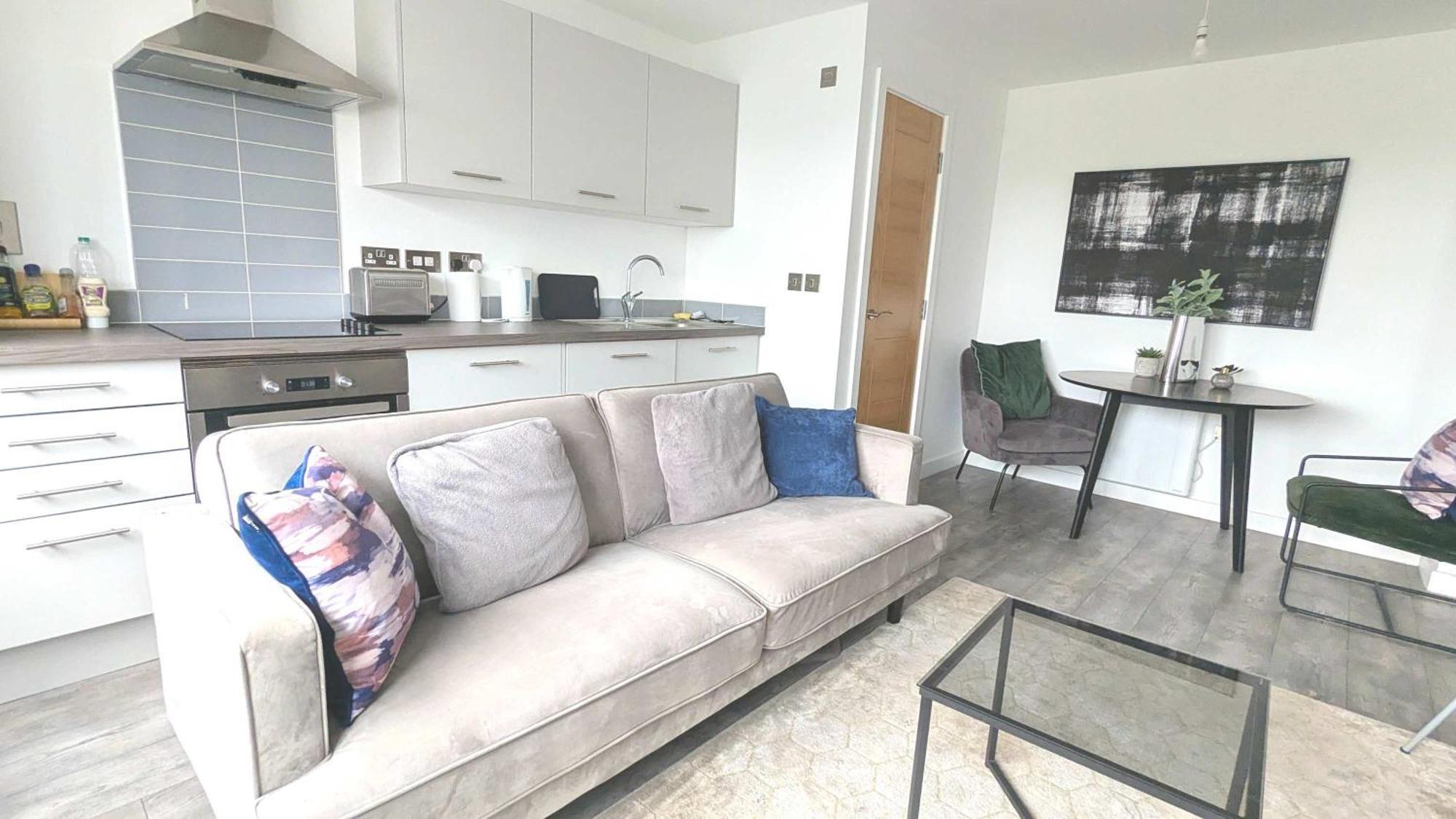 Apartment Luxury 2 Bed Apt - 15 Mins To Solihull Centre